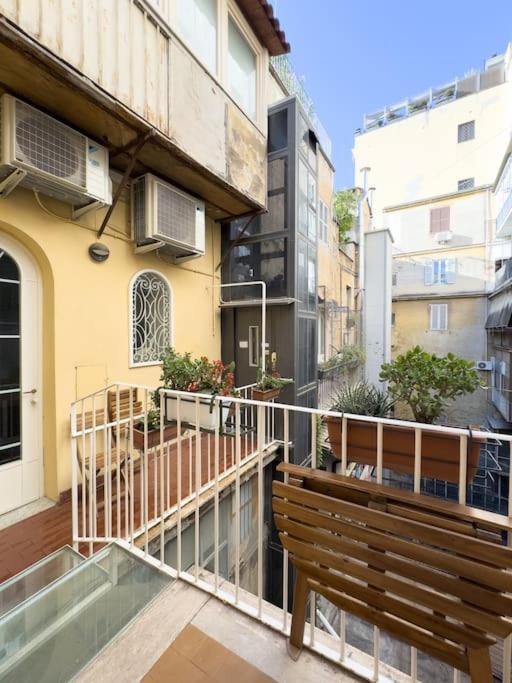 Apartment 5 Minutes Far From Colosseum